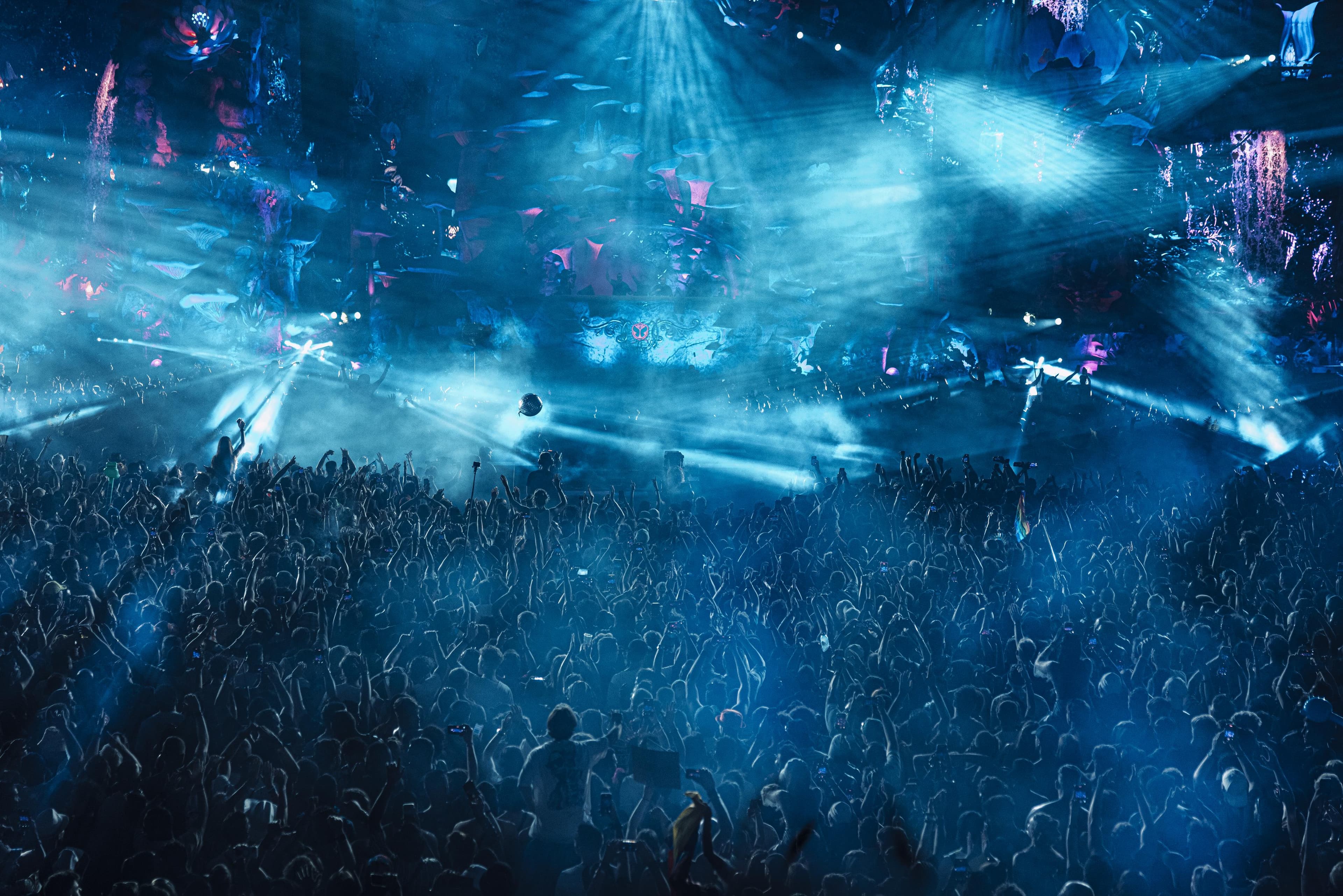 summer/lineup2020/w2_2020